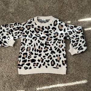 Leopard bubble sleeve sweater- medium